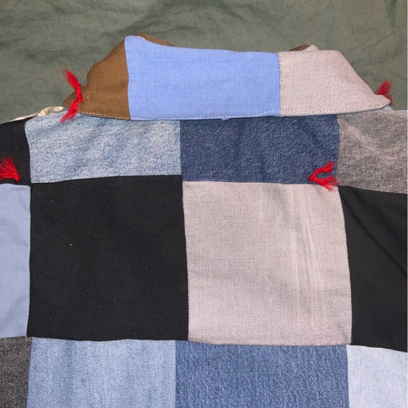 handmade quilt coat denim patchwork barn jacket chore coat vintage wooden button - Picture 7 of 9